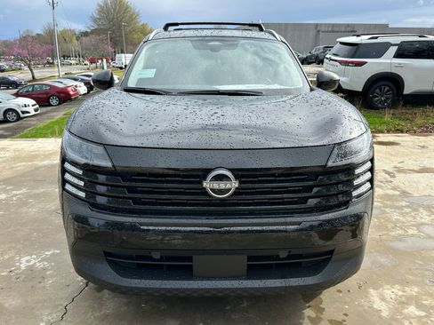 New 2026 Nissan Kicks SV w/ Charging Package image 2