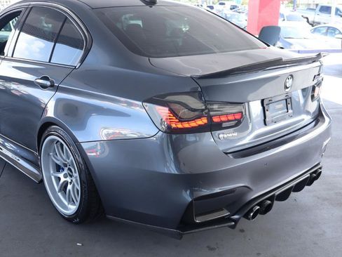 Used 2017 BMW M3 RWD image 9