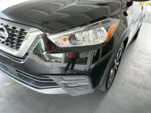 Used 2020 Nissan Kicks SV FWD image 29