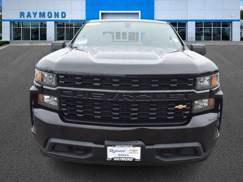 Used 2019 Chevrolet Silverado 1500 Custom w/ Custom Convenience Package image 8