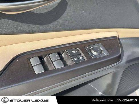 Used 2019 Lexus ES 350 w/ Premium Package FWD image 18