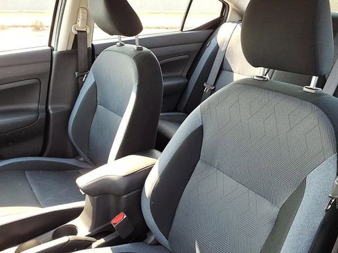 Used 2025 Nissan Versa SV image 15