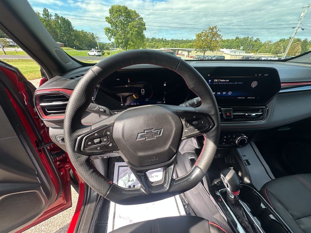 Used 2026 Chevrolet TrailBlazer RS w/ Driver Confidence Package AWD/4WD image 12