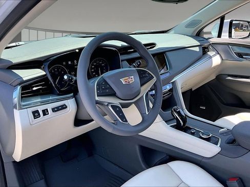 New 2026 Cadillac XT5 Premium Luxury image 6