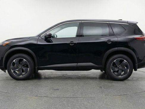 Used 2025 Nissan Rogue SV AWD/4WD image 5