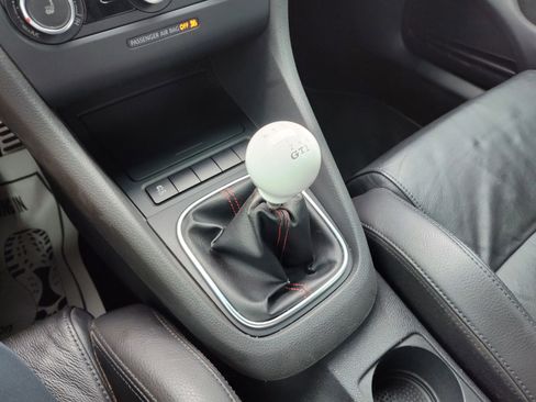Used 2013 Volkswagen GTI Driver's Edition FWD image 19