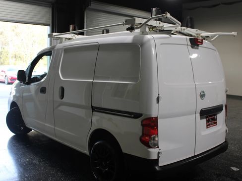Used 2017 Nissan NV200 S FWD image 4