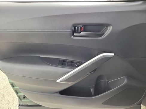 Used 2022 Toyota Corolla Cross LE FWD image 21