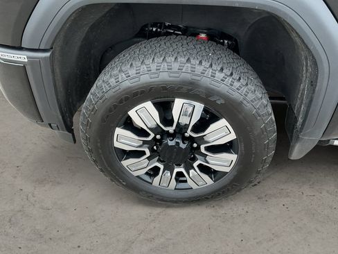 Certified 2024 GMC Sierra 2500 Denali w/ Denali Reserve Package AWD/4WD image 9