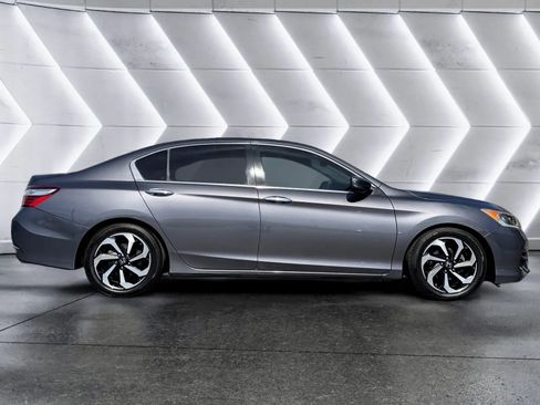 Used 2016 Honda Accord LX image 4