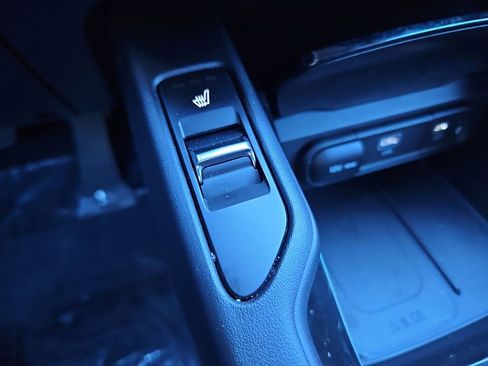 Used 2023 Kia Telluride S image 20