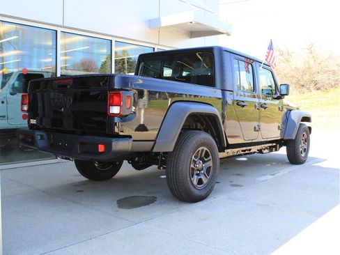 New 2026 Jeep Gladiator Sport AWD/4WD image 8