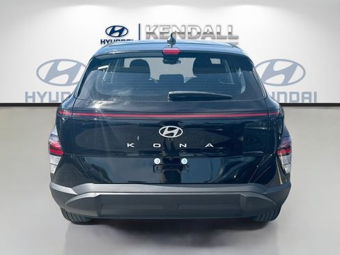 New 2027 Hyundai Kona SE FWD image 5