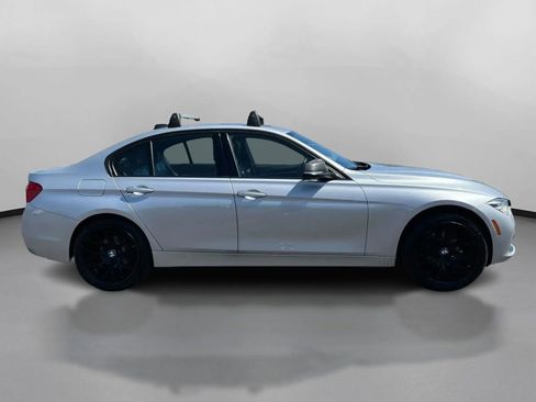 Used 2018 BMW 330i xDrive Sedan AWD/4WD image 16