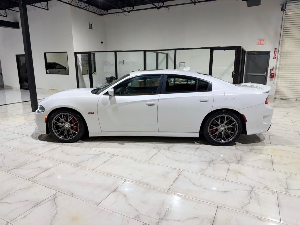 Used 2016 Dodge Charger SRT w/ Harman/Kardon Audio Group RWD image 7