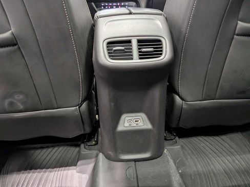 Used 2021 Buick Envision Essence w/ Technology Package I image 23