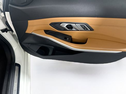 Used 2019 BMW 330i Sedan w/ Convenience Package image 33