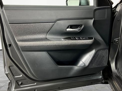 Used 2025 Nissan Kicks SV w/ SV Premium Package image 20