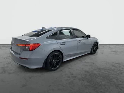 Used 2024 Honda Civic Sport image 4