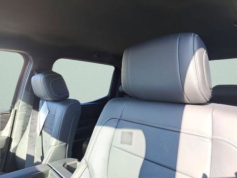 New 2026 Toyota Tundra SR5 AWD/4WD image 16