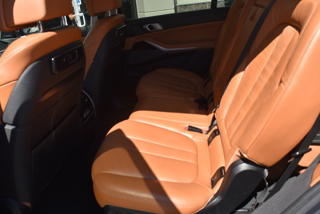 Used 2019 BMW X7 xDrive40i w/ Cold Weather Package AWD/4WD image 10
