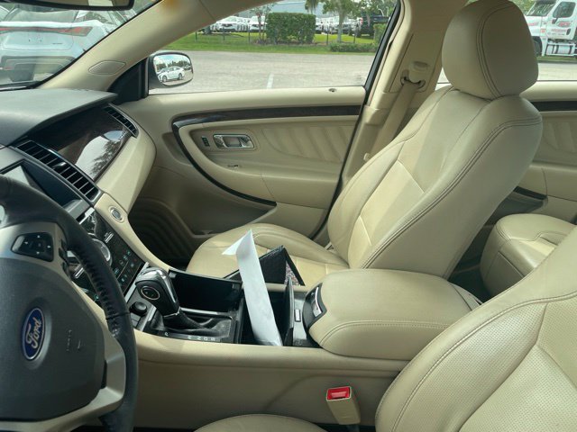 Used 2018 Ford Taurus Limited FWD image 9