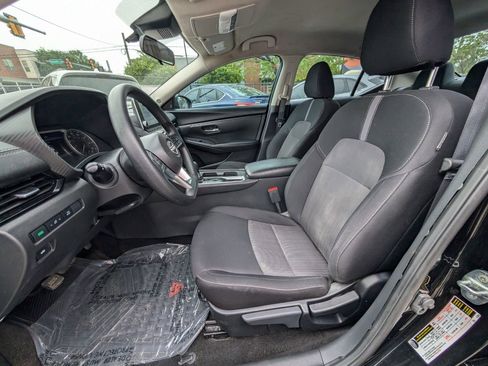 Used 2024 Nissan Sentra SV FWD image 15