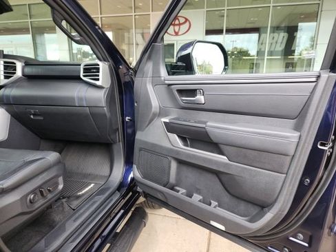 Used 2024 Toyota Tundra Platinum AWD/4WD image 31