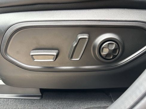 New 2025 Jeep Grand Cherokee L Altitude image 22