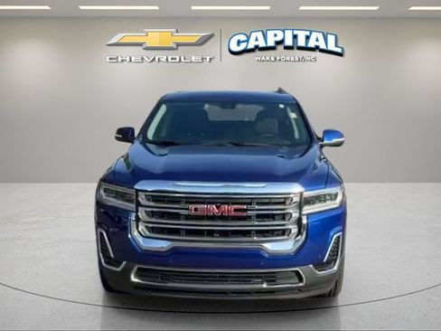 Used 2023 GMC Acadia SLE w/ Driver Convenience Package FWD image 9