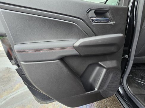 Used 2024 Chevrolet Colorado Z71 w/ Z71 Convenience Package 2 image 12