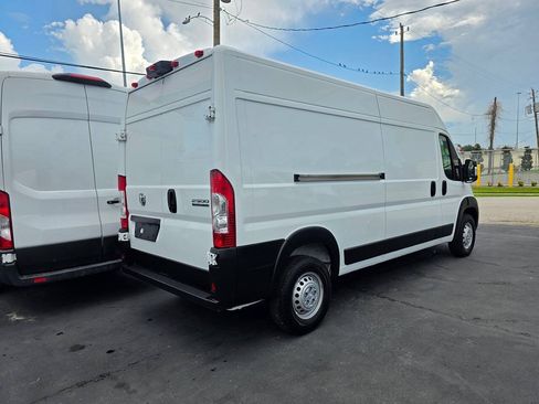 Used 2024 RAM ProMaster 2500 w/ Convenience Group FWD image 6