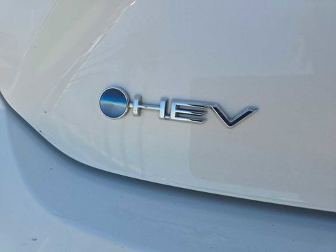 Certified 2025 Toyota Camry SE FWD image 14