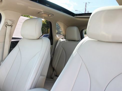 Used 2017 Lincoln MKC Reserve w/ Lincoln MKC Climate Package image 15