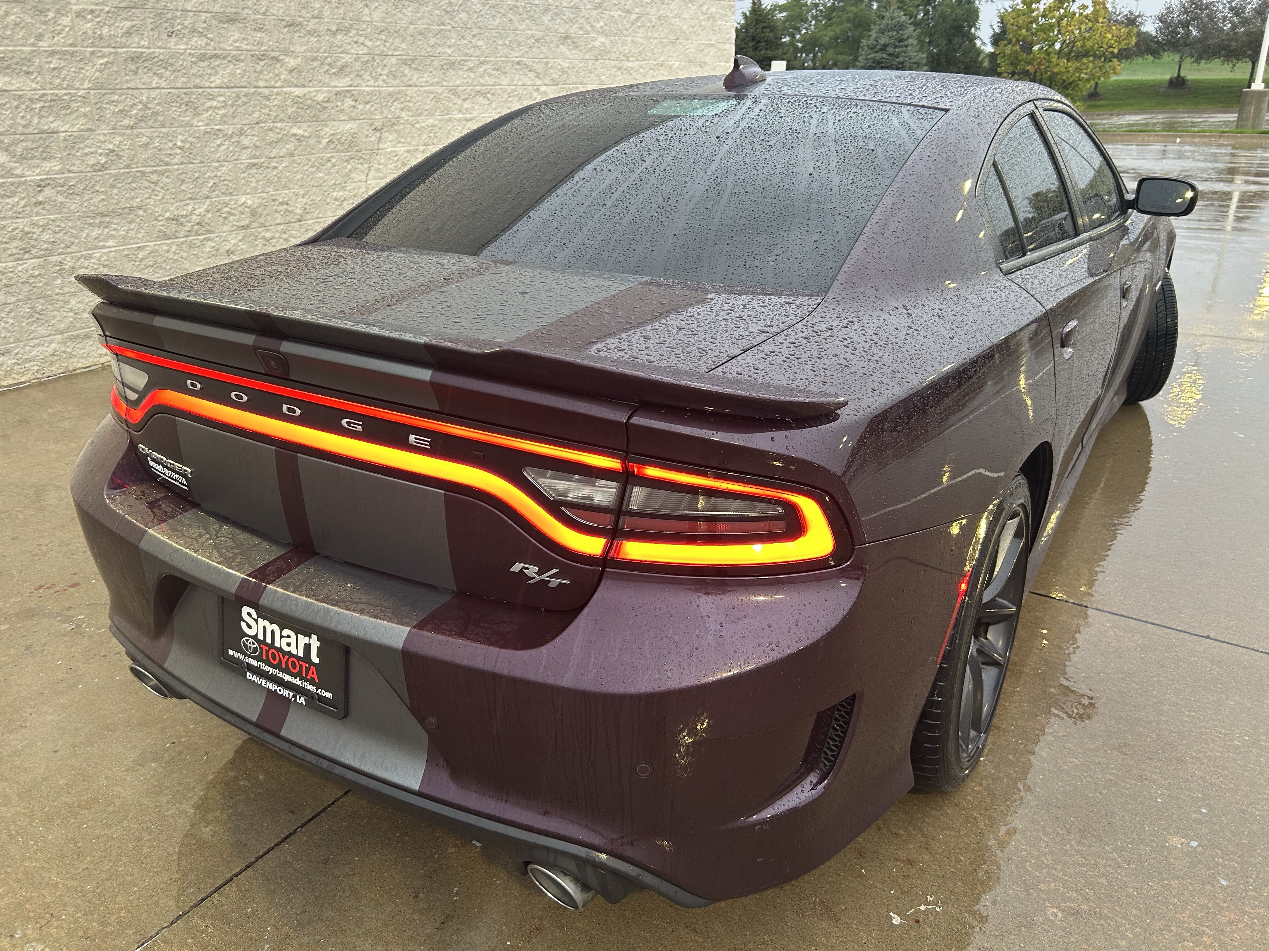 Used 2022 Dodge Charger R/T w/ Plus Group RWD image 6