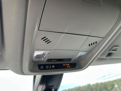 New 2025 Chevrolet Blazer LT w/ Midnight/Sport Edition image 17