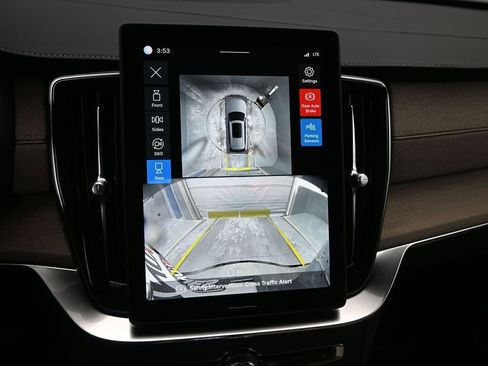 New 2026 Volvo XC90 B6 Plus w/ Protection Package image 13