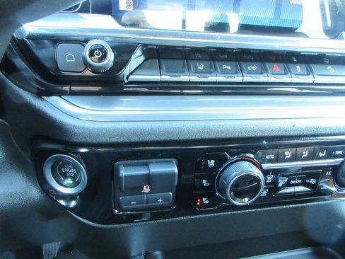 Used 2025 Chevrolet Silverado 2500 High Country w/ Technology Package image 38