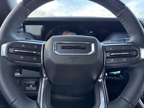 New 2026 GMC Yukon XL Denali w/ Denali Reserve Package AWD/4WD image 21