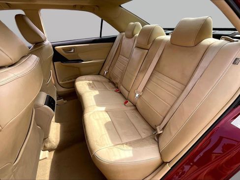 Used 2015 Toyota Camry XLE FWD image 19