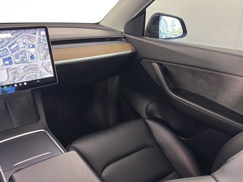 Used 2021 Tesla Model Y Performance AWD/4WD image 17