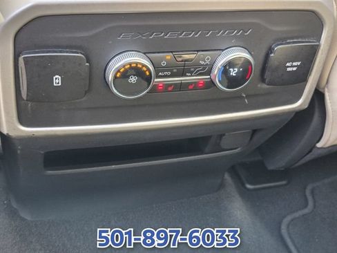 Used 2024 Ford Expedition Limited RWD image 13