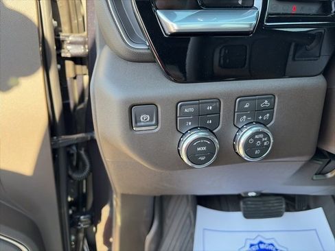 New 2026 GMC Sierra 2500 SLT w/ SLT Premium Package image 19