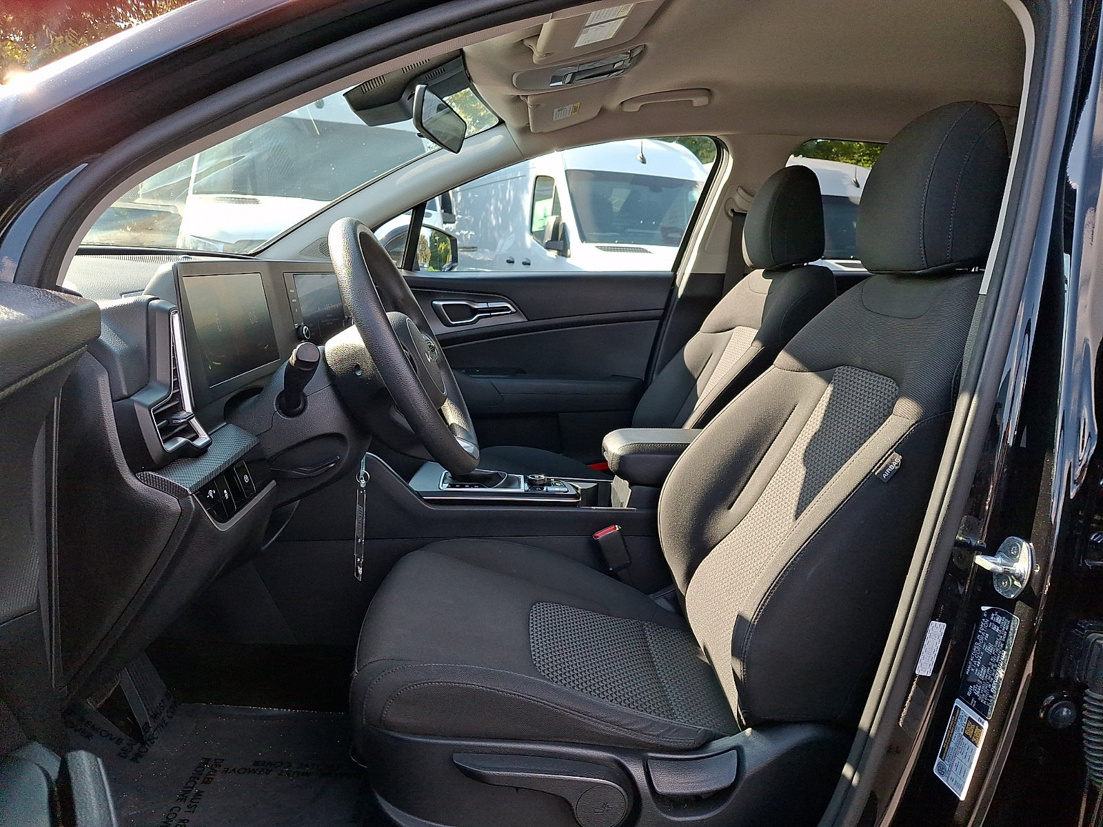 Used 2024 Kia Sportage LX FWD image 13
