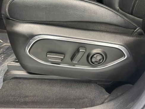 Used 2022 Jeep Wagoneer Series II AWD/4WD image 19