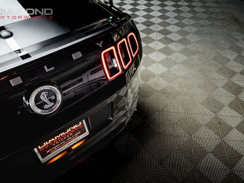 Used 2013 Ford Mustang Shelby GT500 RWD image 74