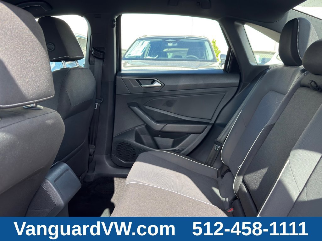 Used 2025 Volkswagen Jetta Sport FWD image 29