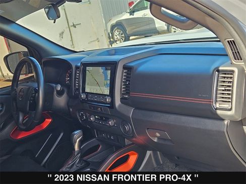 Used 2023 Nissan Frontier PRO-4X w/ Technology Package image 29
