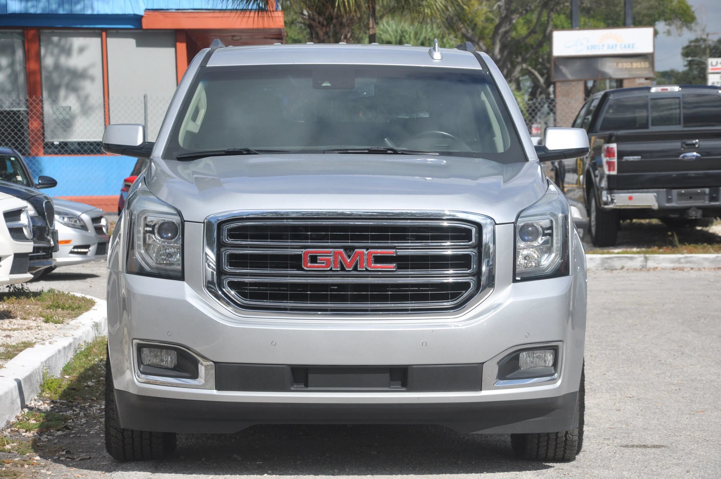 Used 2017 GMC Yukon SLT RWD image 26