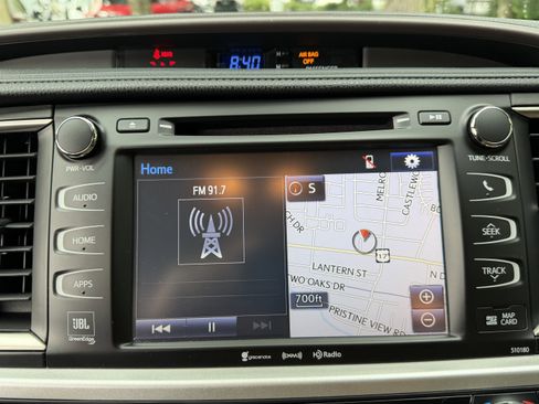 Used 2017 Toyota Highlander Limited Platinum FWD image 23